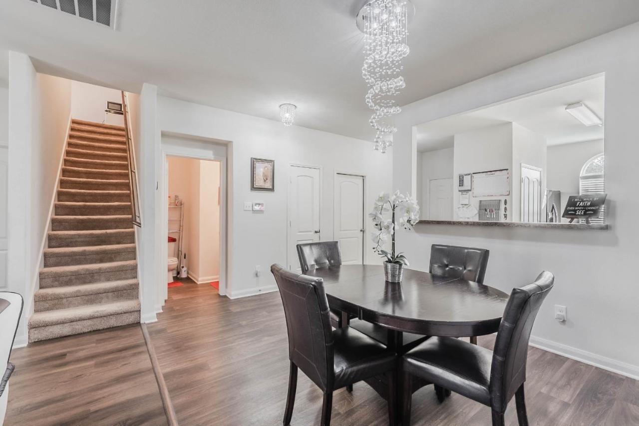 Luxury 5Br Dallas Retreat With Business Amenities - Perfect For Business Travelers, Families & Groups Eksteriør bilde