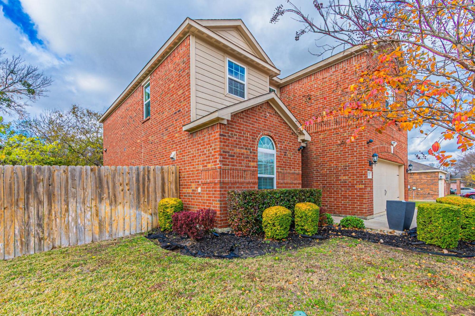 Luxury 5Br Dallas Retreat With Business Amenities - Perfect For Business Travelers, Families & Groups Eksteriør bilde