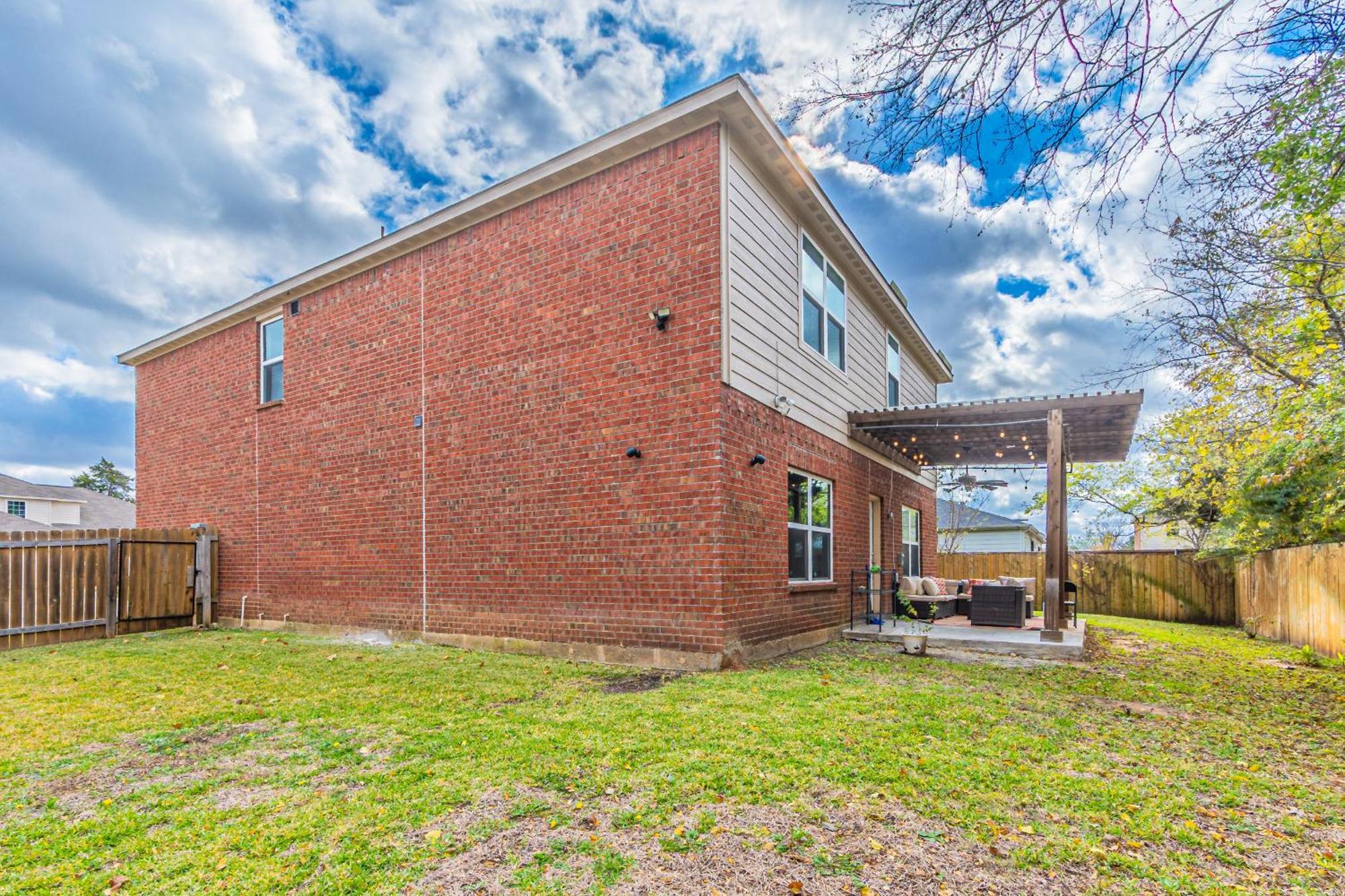 Luxury 5Br Dallas Retreat With Business Amenities - Perfect For Business Travelers, Families & Groups Eksteriør bilde