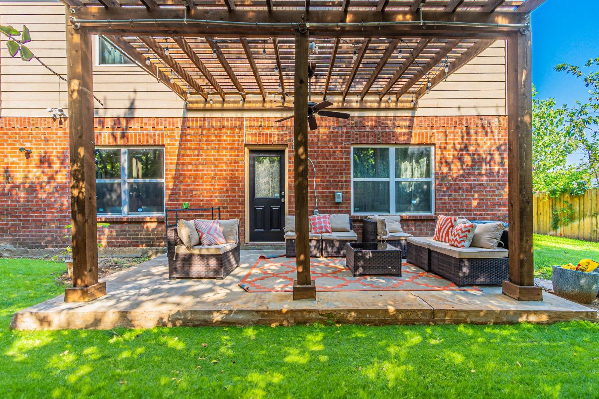 Luxury 5Br Dallas Retreat With Business Amenities - Perfect For Business Travelers, Families & Groups Eksteriør bilde