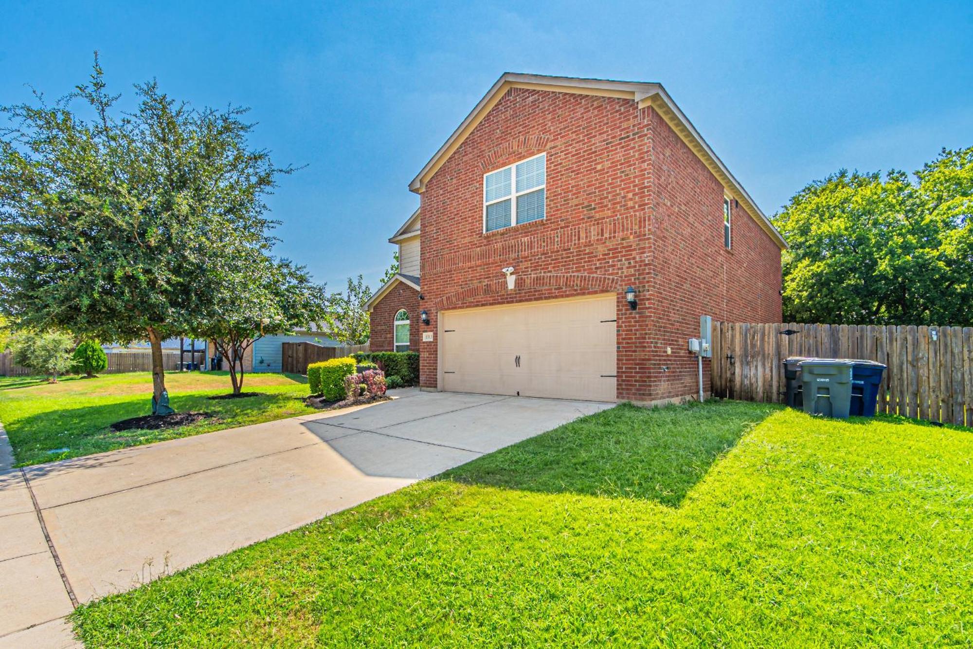 Luxury 5Br Dallas Retreat With Business Amenities - Perfect For Business Travelers, Families & Groups Eksteriør bilde